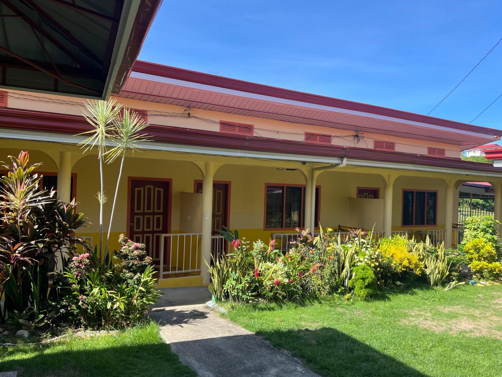 Uptown Guesthouse Siquijor Εξωτερικό φωτογραφία