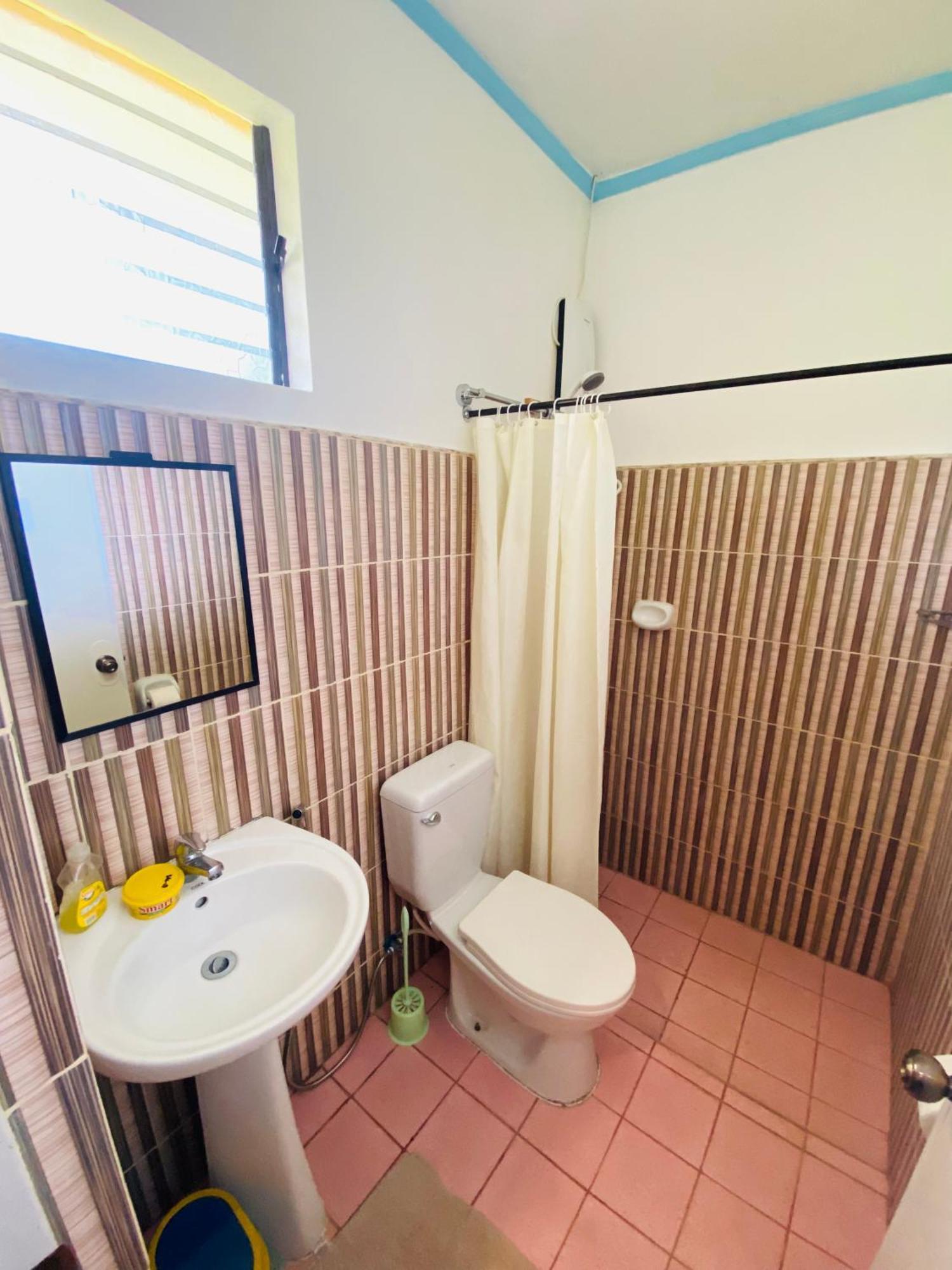 Uptown Guesthouse Siquijor Δωμάτιο φωτογραφία